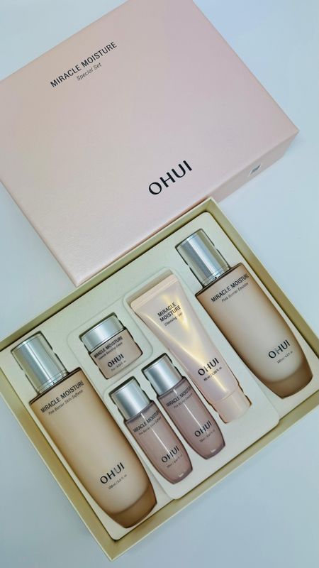 OHUI Miracle Moisture 2 Special Set