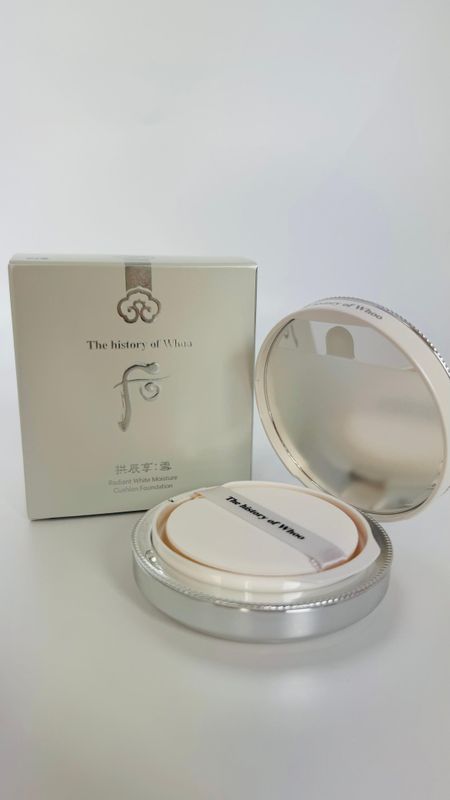 The History of Whoo Radiant White Moisture Cushion Foundation №23