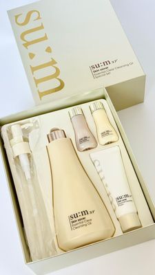 SU:M37 Skin Saver Essential Clear Cleansing Oil