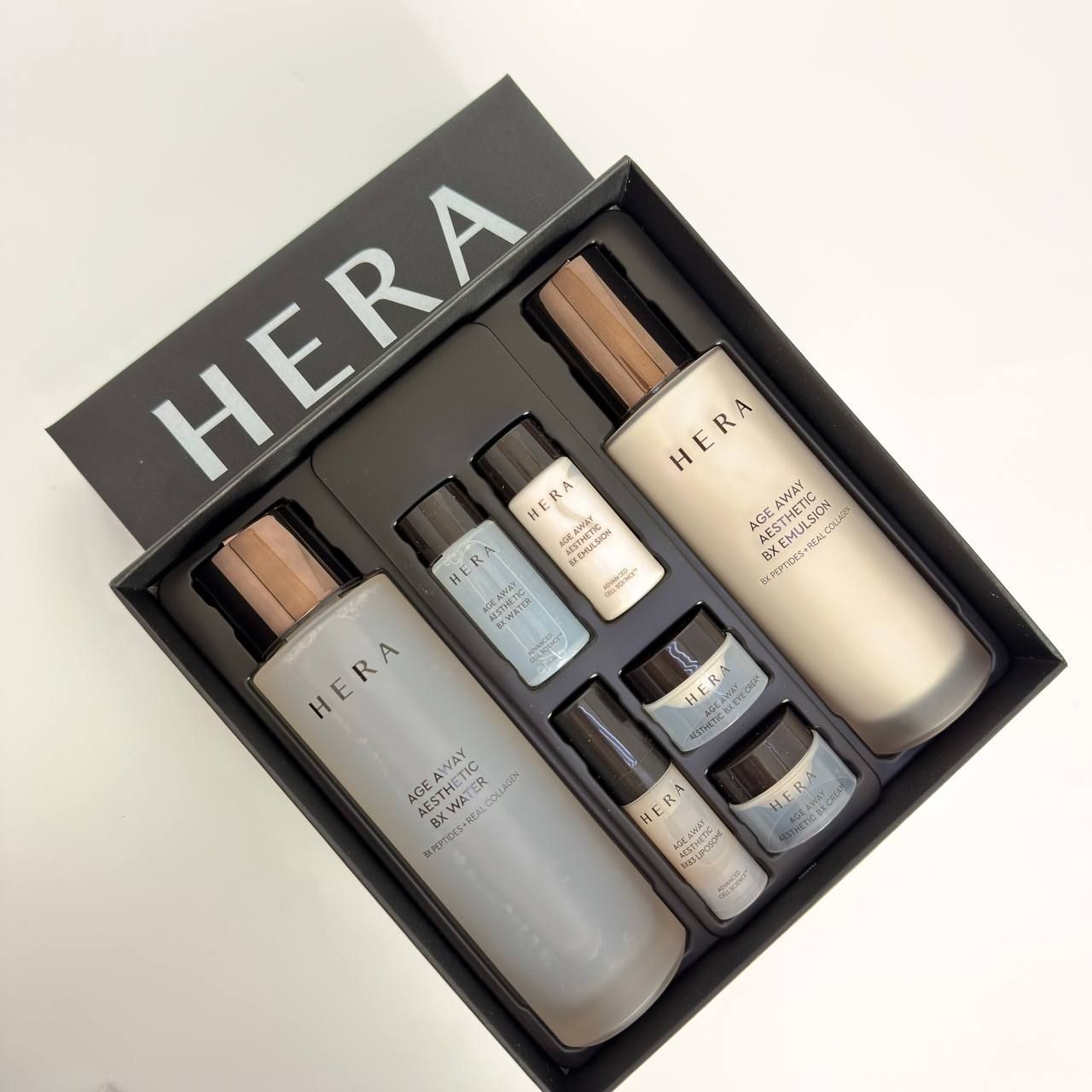 HERA Age Away Aesthetic BX Set 980гр