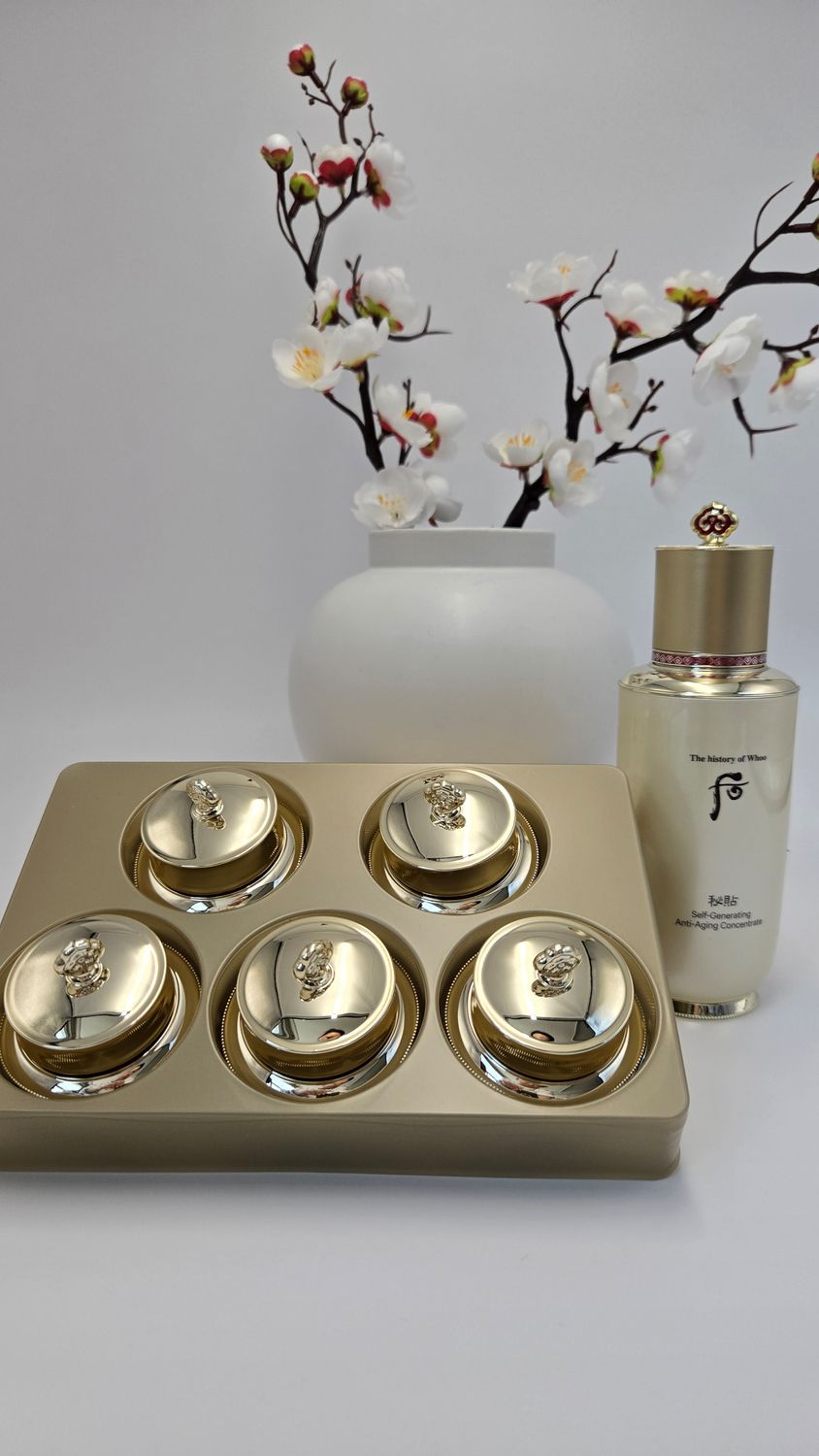 The history of Whoo Bichup Self-Generating Anti-Aging Concentrate Special Set (680гр)