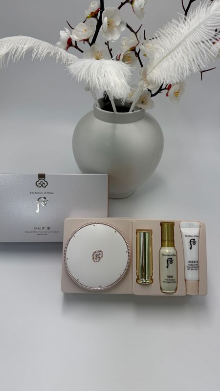 The History of Whoo Gongjinhyang: Seol Radiant White Tone Up Sun Cushion Special Set (210 гр)