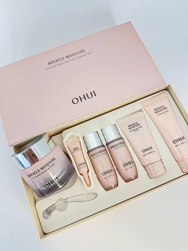 OHUI Miracle Moisture Ceramide Boosting Cream Special Set (650гр)