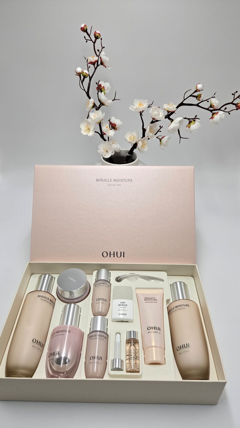 OHUI Miracle Moisture 4 Special Set