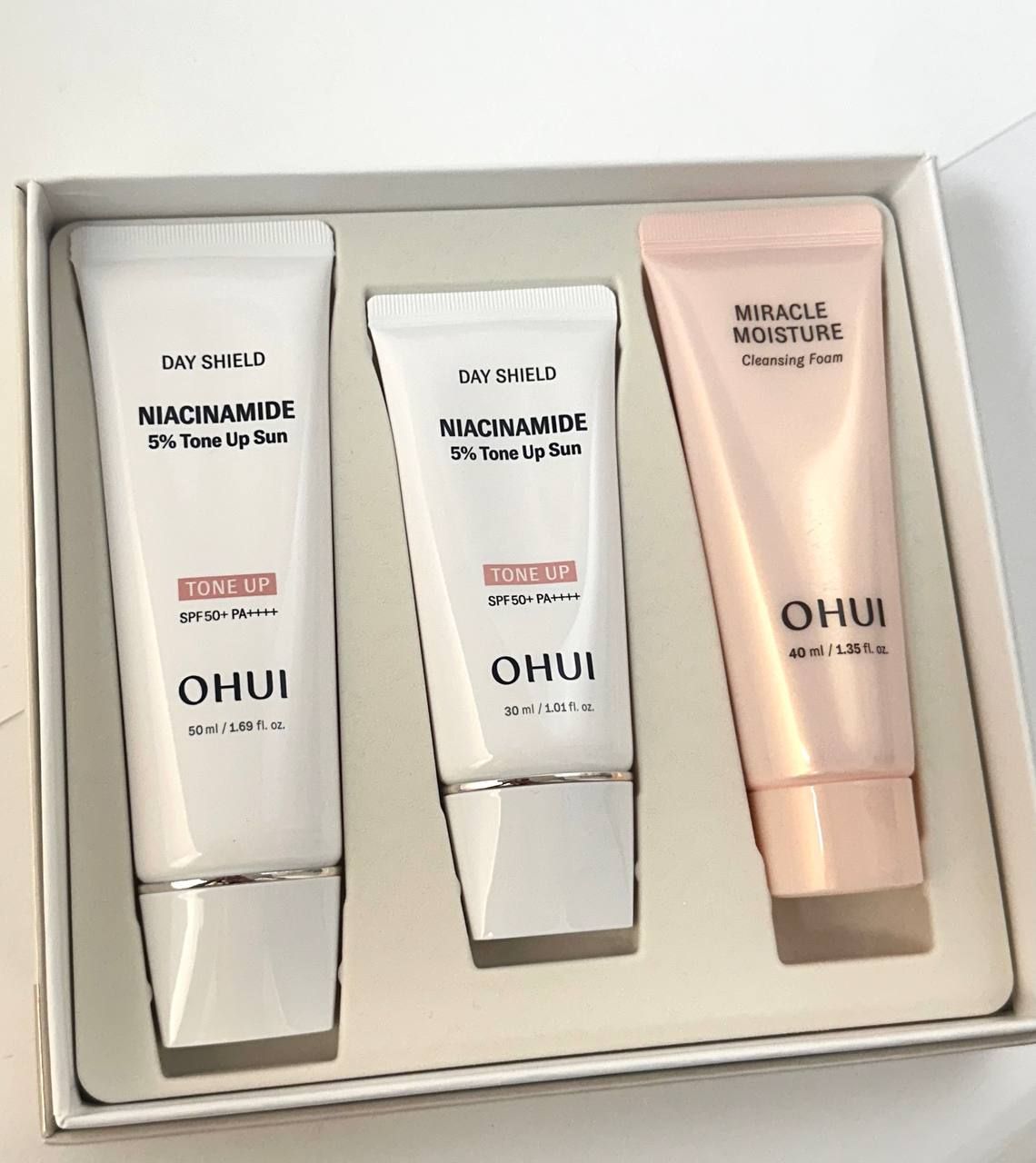 O HUI Day Shield NIACINAMIDE 5% Tone Up Sun Special Set SPF50+/PA++++ (300 гр)