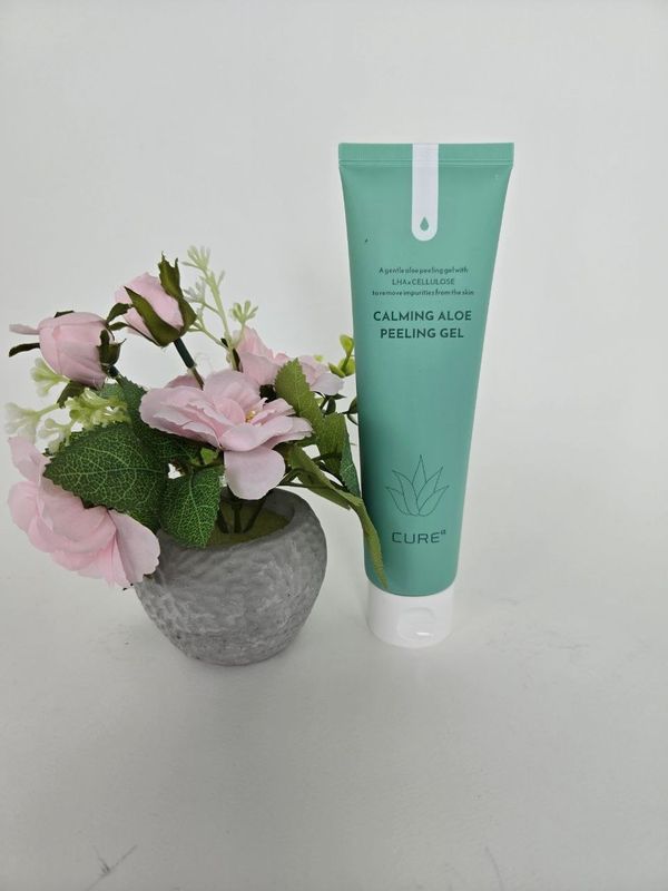 CURE CALMING ALOE PEELING GEL 175гр