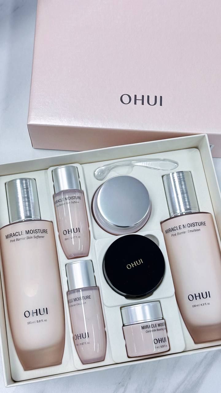 O HUI MIRACLE MOISTURE Pink Barrier 3pcs Special set с кушоном (вес 1260 гр)