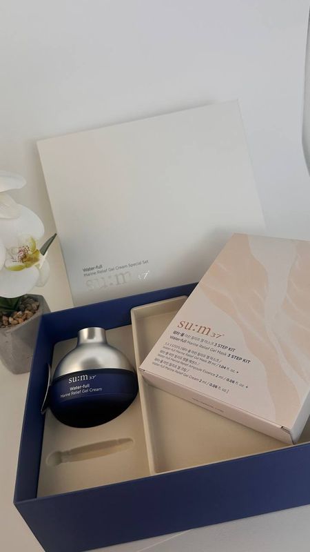 SU:M37 Water-full Marine Relief Gel Cream Special Set (120 мл) 1030гр