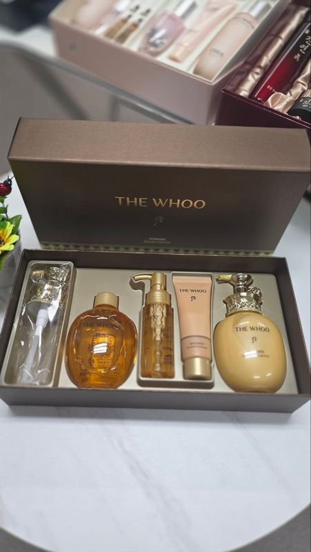 THE history of Whoo WHOOSPA Body 2pcs Special Set
