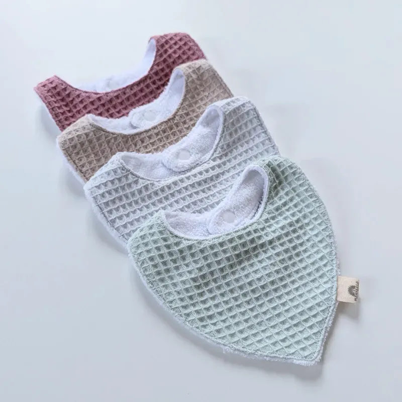 Bavaglino neonato Waffle 0-6 mesi Mamakreo - Spugna Bamboo Bavaglino neonato Waffle 0-6 mesi Mamakreo - Spugna Bamboo