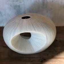 Vase-Diva-Round-Radial White L