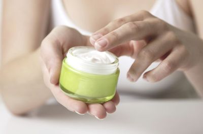 CBD Skincare Routine: How to Layer Serums, Creams, and SPF