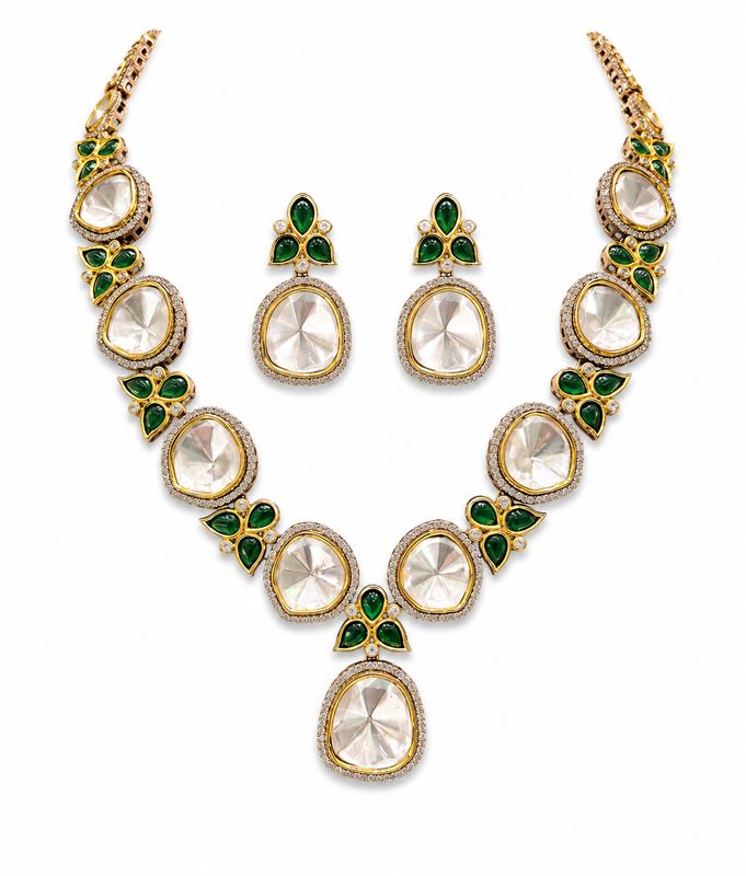 Elara Necklace Set