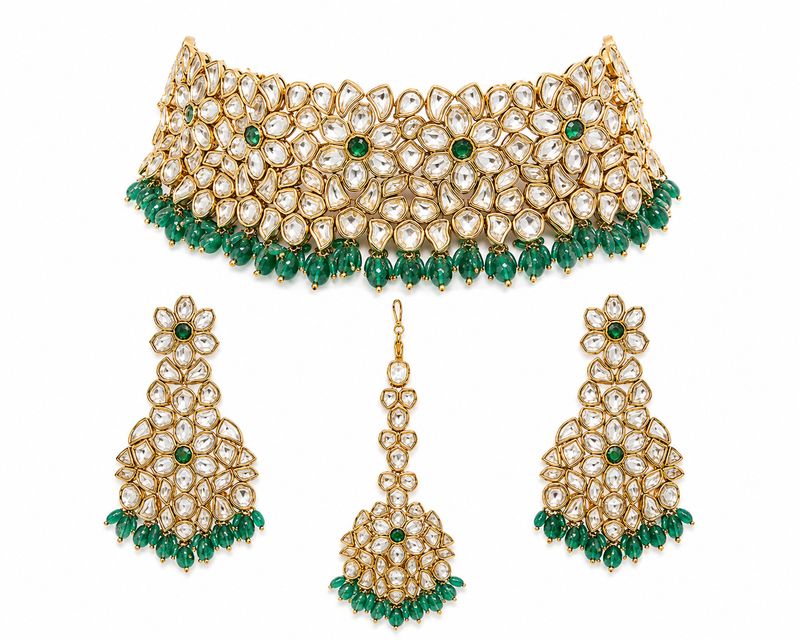 Zayra Emerald Kundan Choker Set