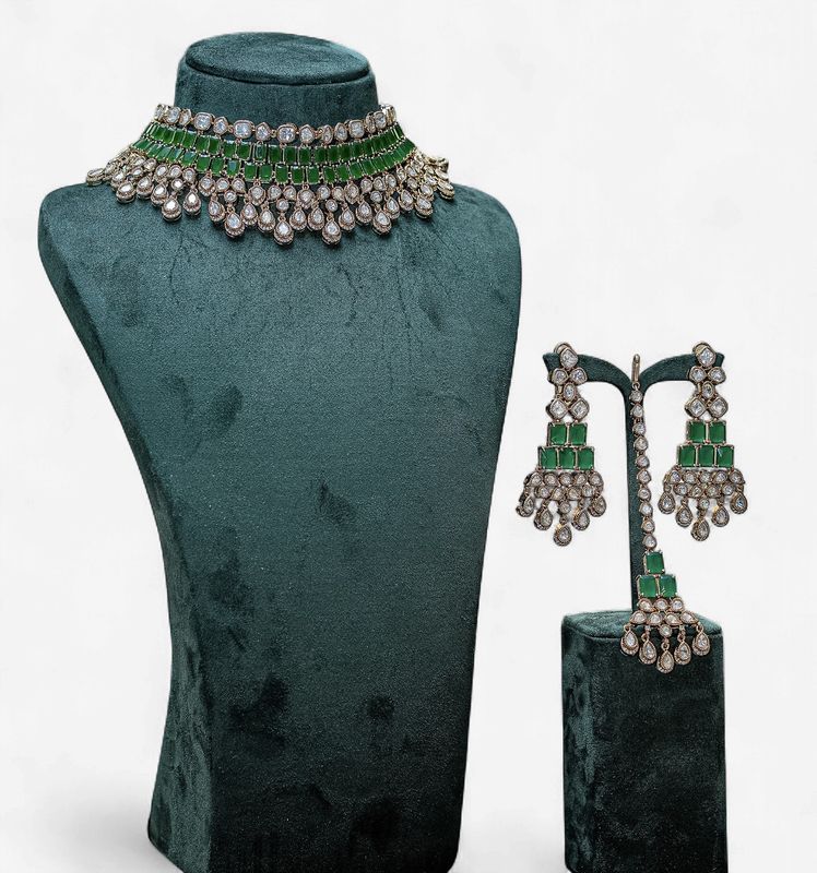 Emerald Linea