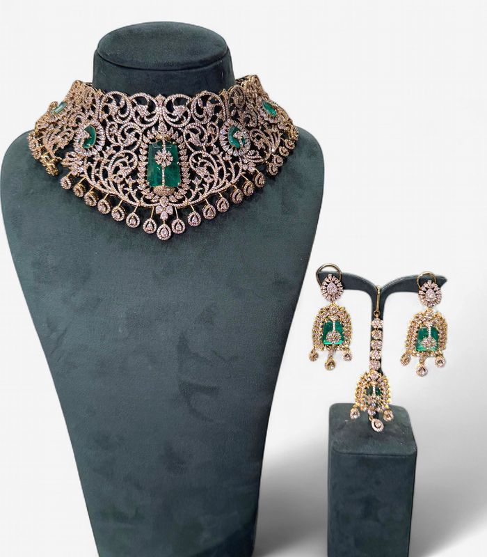 Mehira Emerald Choker Set