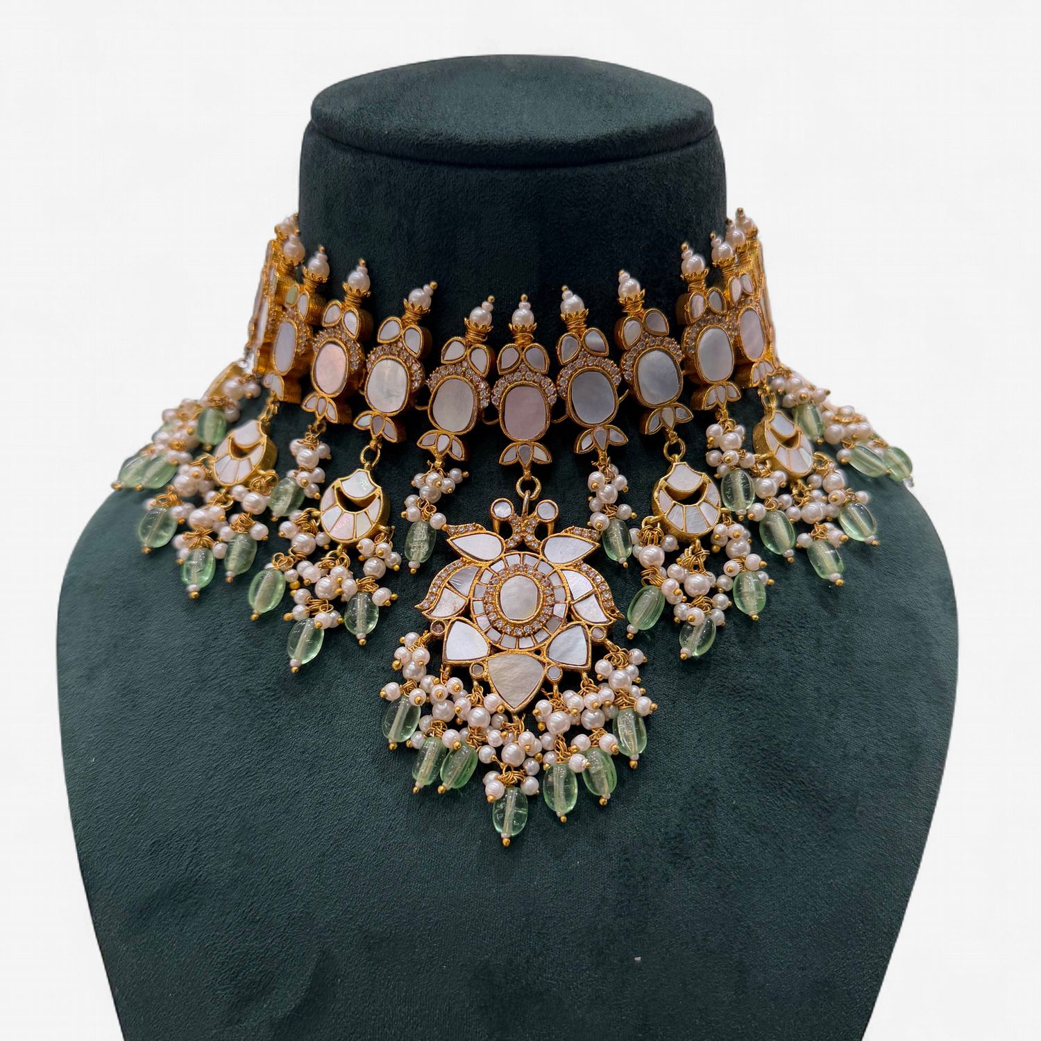 Zehra Mother of Pearl Necklace Set