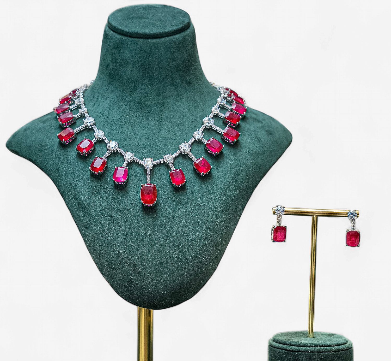 Valora Ruby Necklace Set