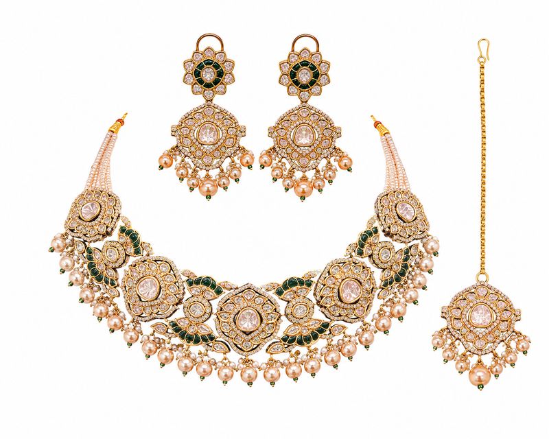 Zareen Pearl Kundan Set