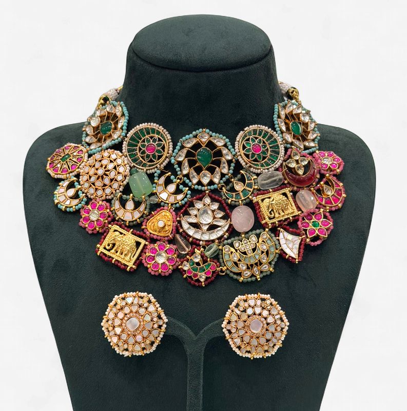 Meherva Necklace Set