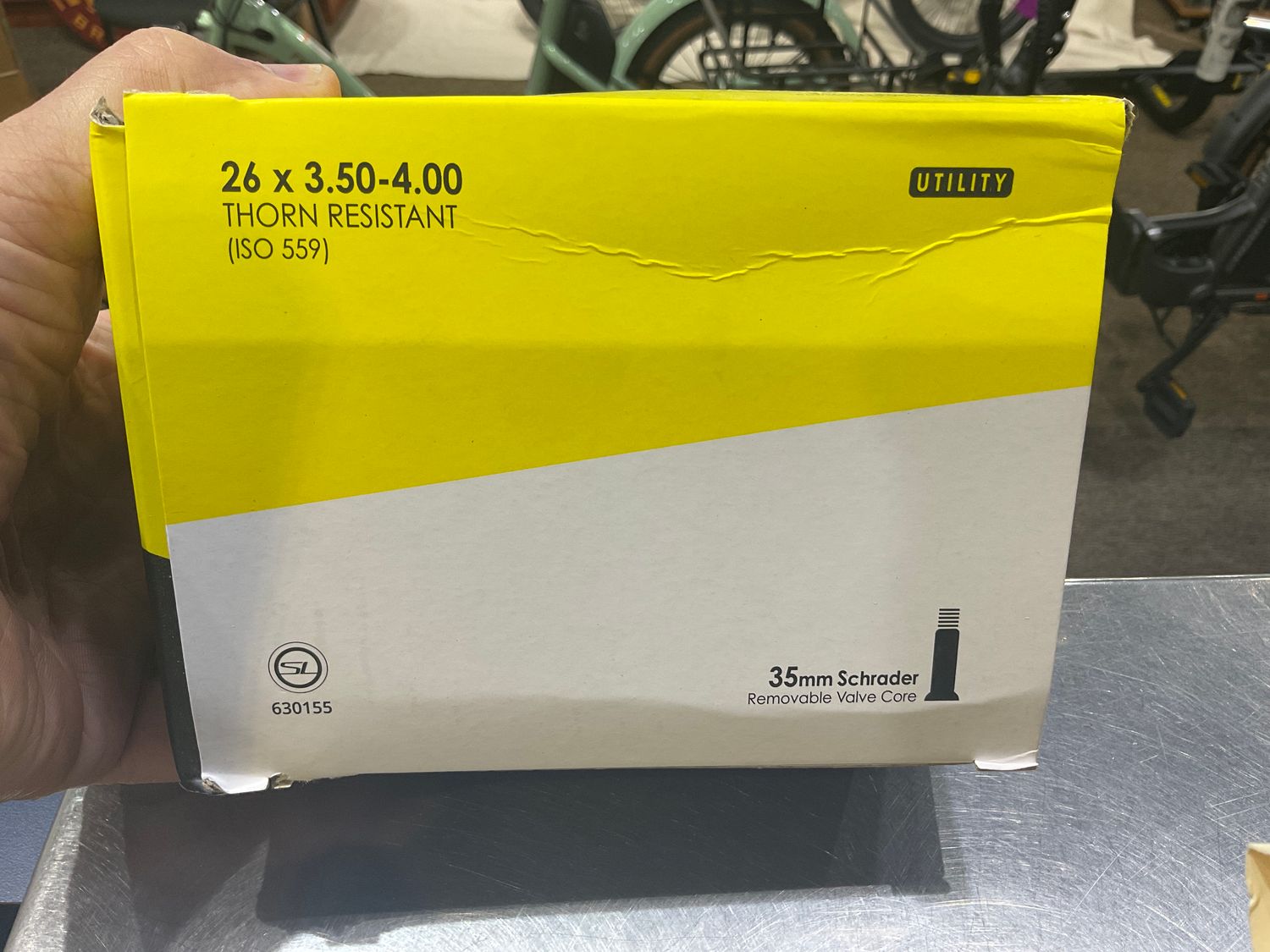 TUBE SUNLT UTILIT THORN RES 26x3.50-4.00 SV35 FFW104mm
