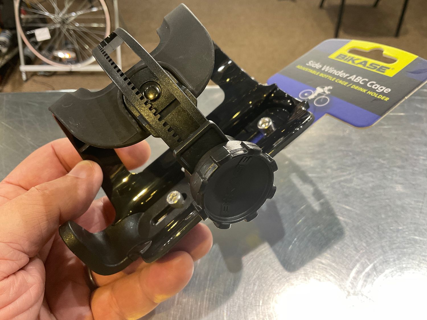 BOTTLE CAGE BIKASE ABC SIDEWINDER ADJUSTABLE DRINK HOLDER BK