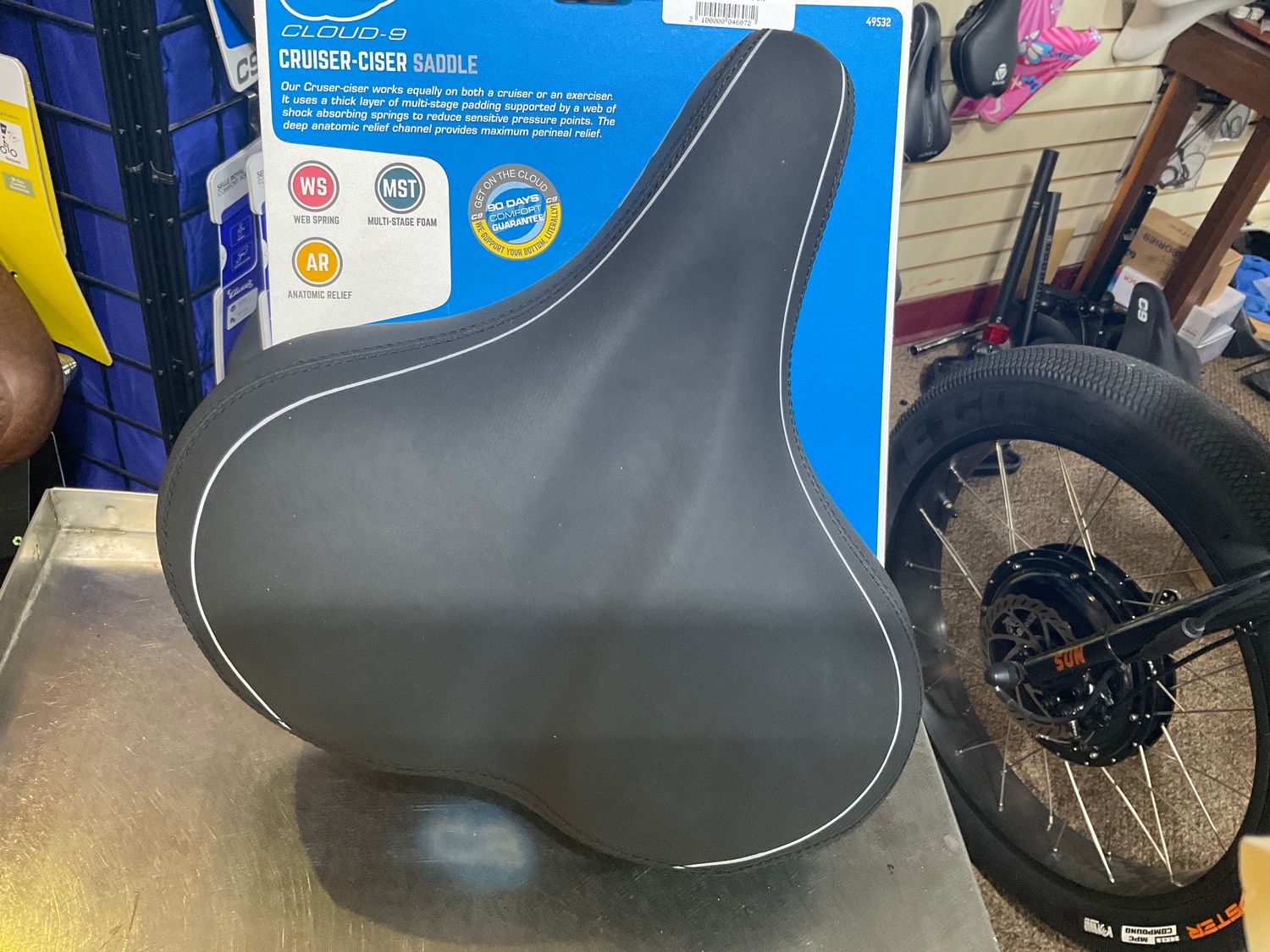 SADDLE C9 CRUISER-CISER SOFT TOUCH VINYL BK
