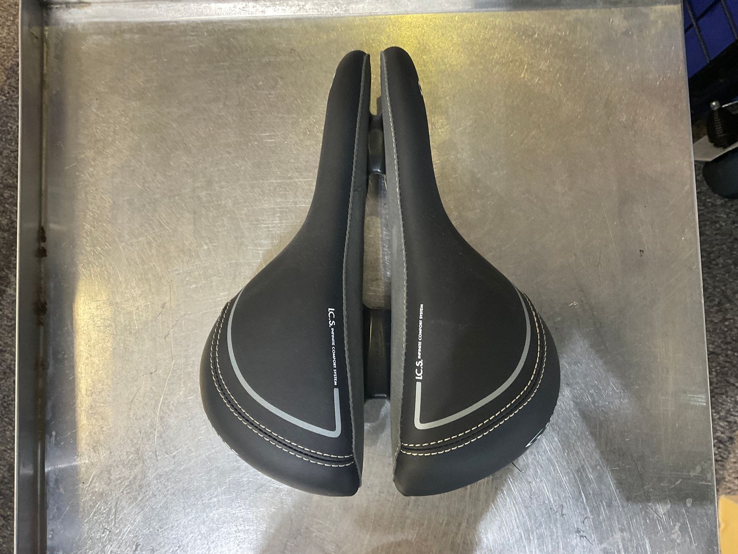 RX LADIES SADDLE - VINYL