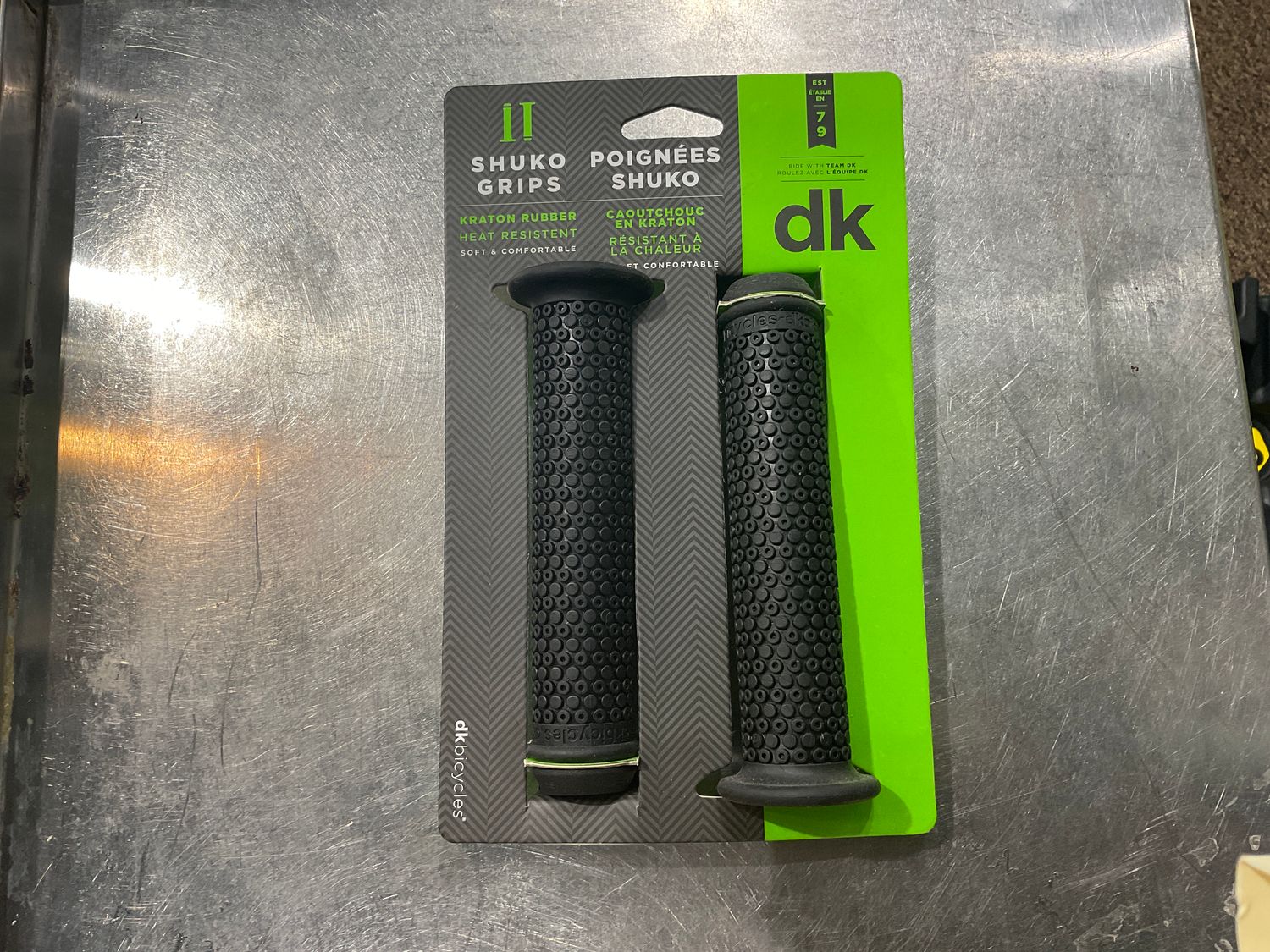 dk Shuko Grips  BLK
