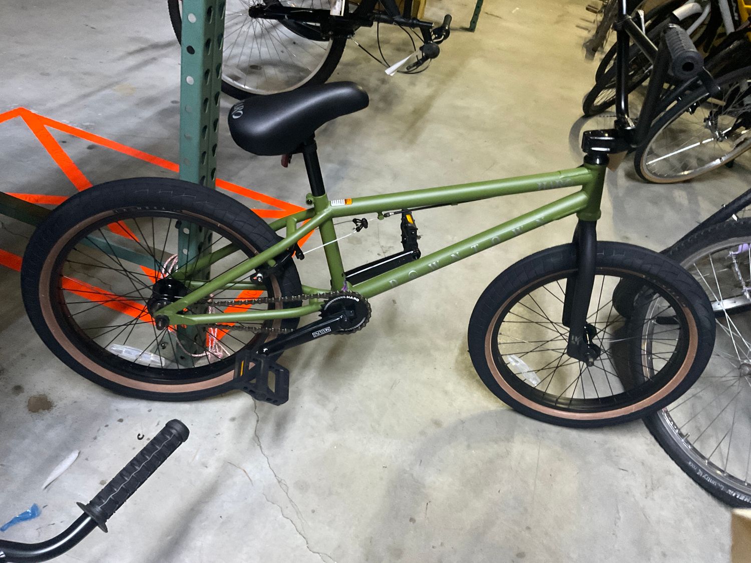 Haro Downtown, Color: Matte Army Green, Size: 20&quot;