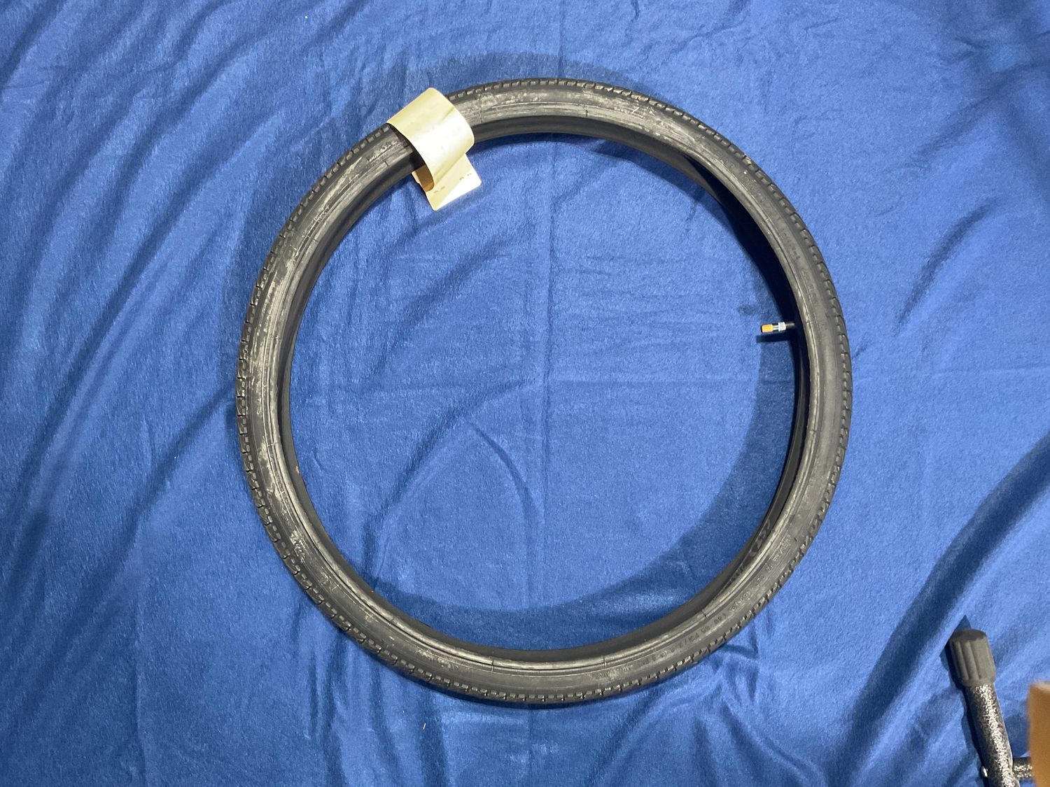 TIRE 24x1.75 - BK/BK - STREET w Tube