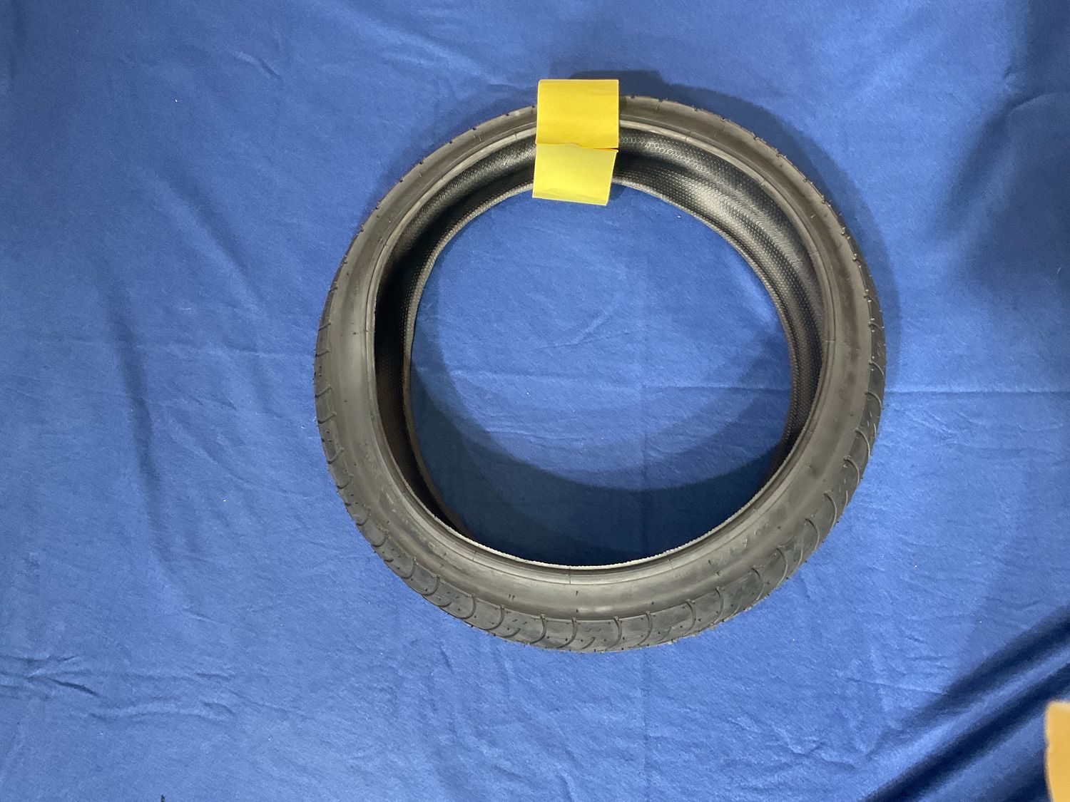 TIRE  20x4-1/4 BK H588 SEASIDE WIRE/30 SUNLT UTILIT