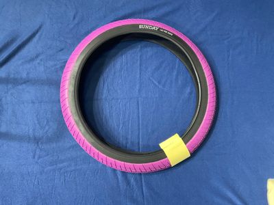 TIRE 20 x 2.4 - (purple) Hot Pink/Blk - Current V2 Tire - Sunday