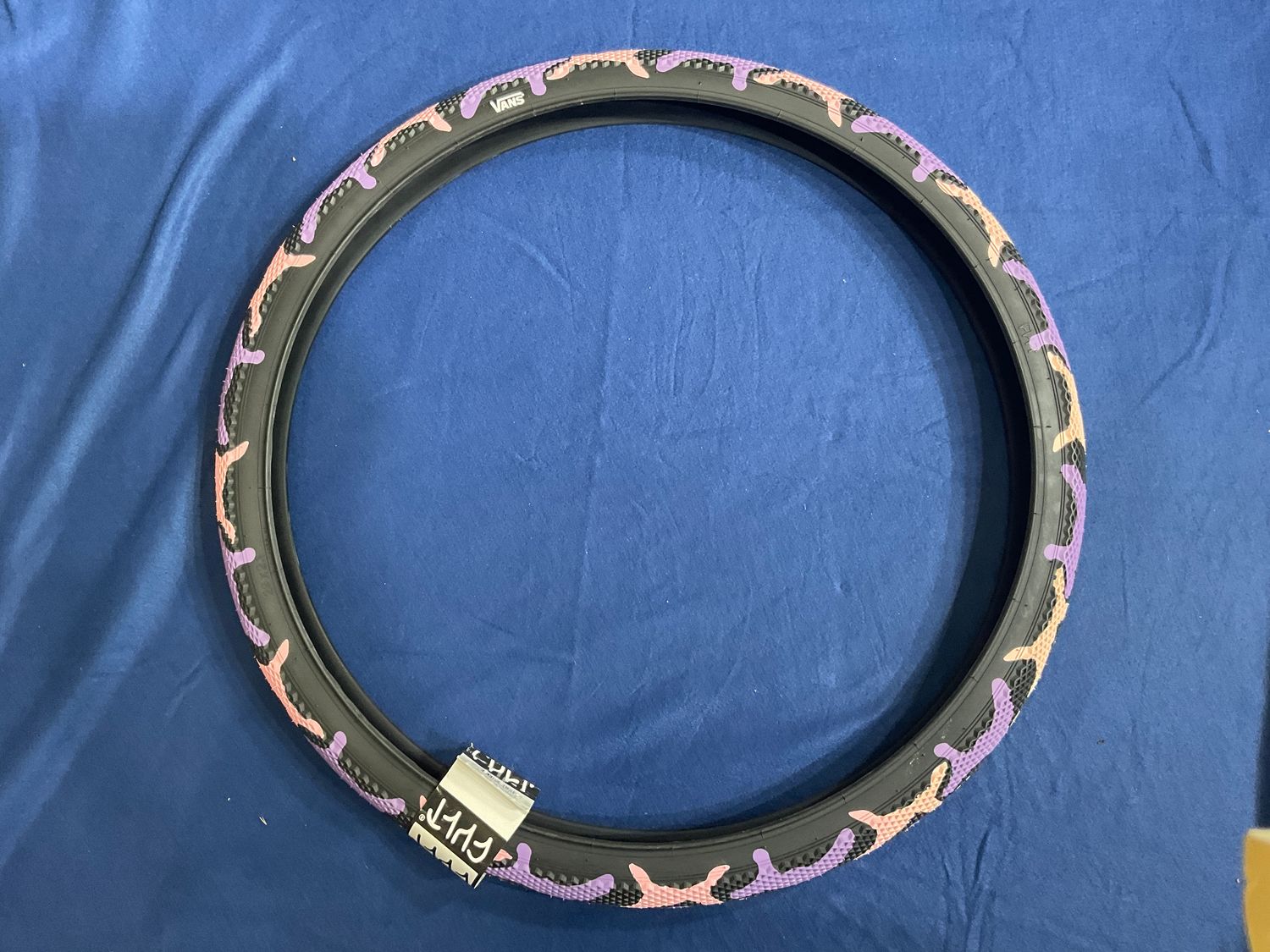 Tire 29x2.1 Purp Cult X Vans