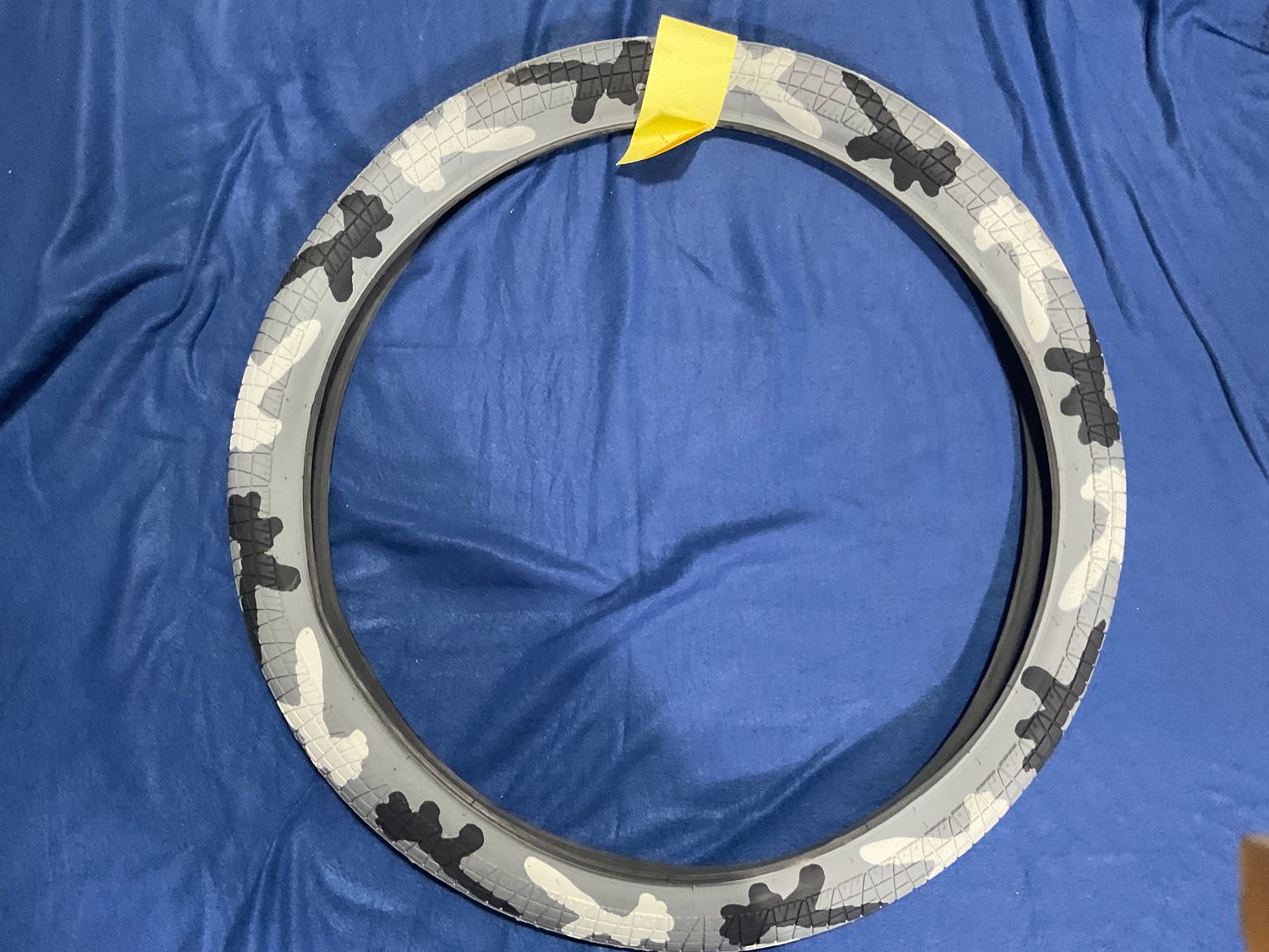 TIRE  26x2.2  CAMO Grey