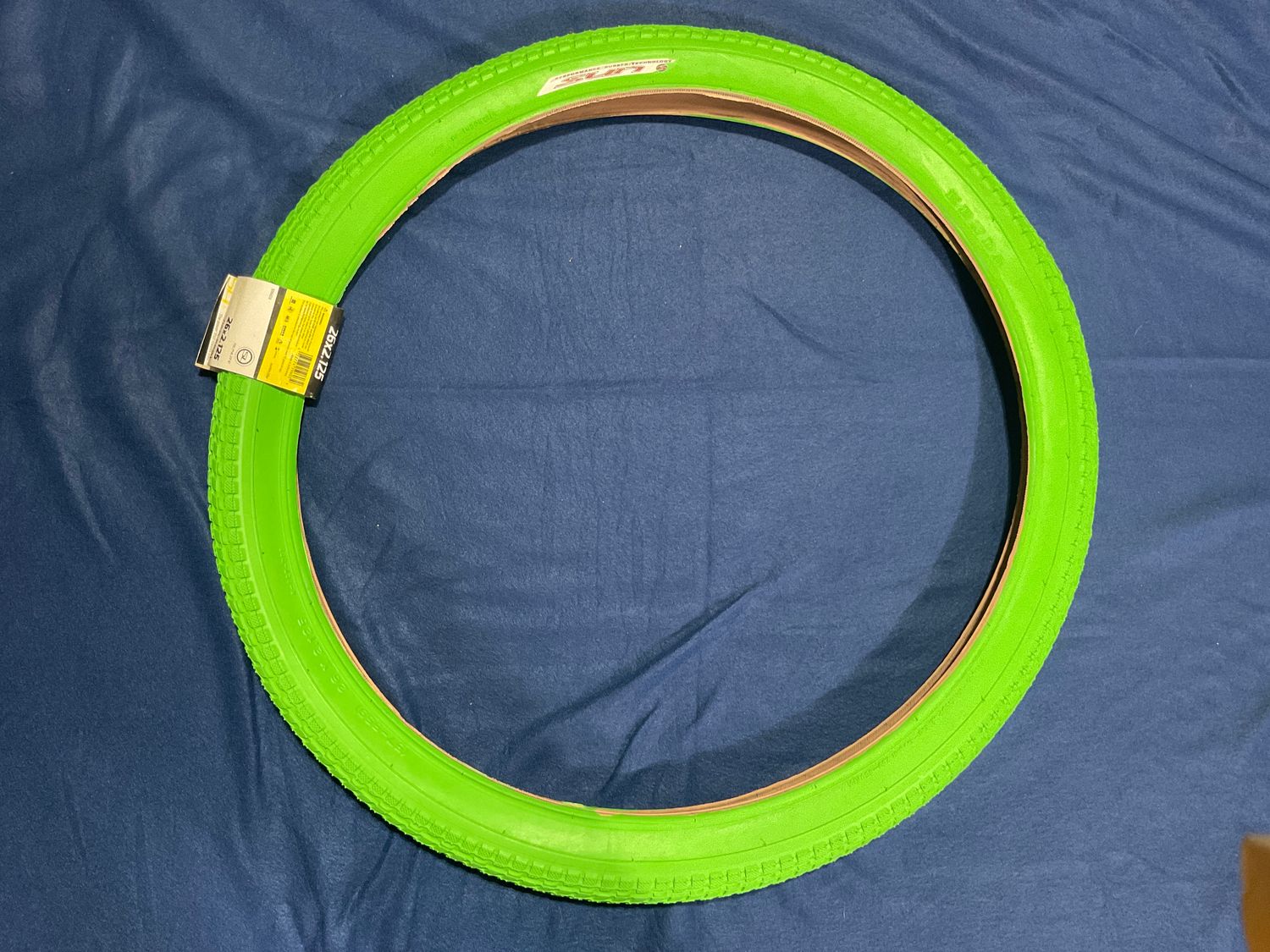 TIRE 26x2.125 GN/GN KOMFORT CRUISER K927w/SUN LOGO WIRE SUNLT