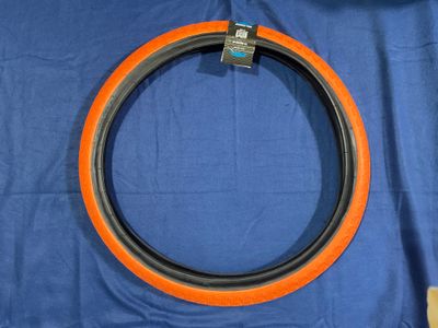 TIRE SE BIKES SE BOZACK 26x2.4 OR/BK WIRE/27/MPC