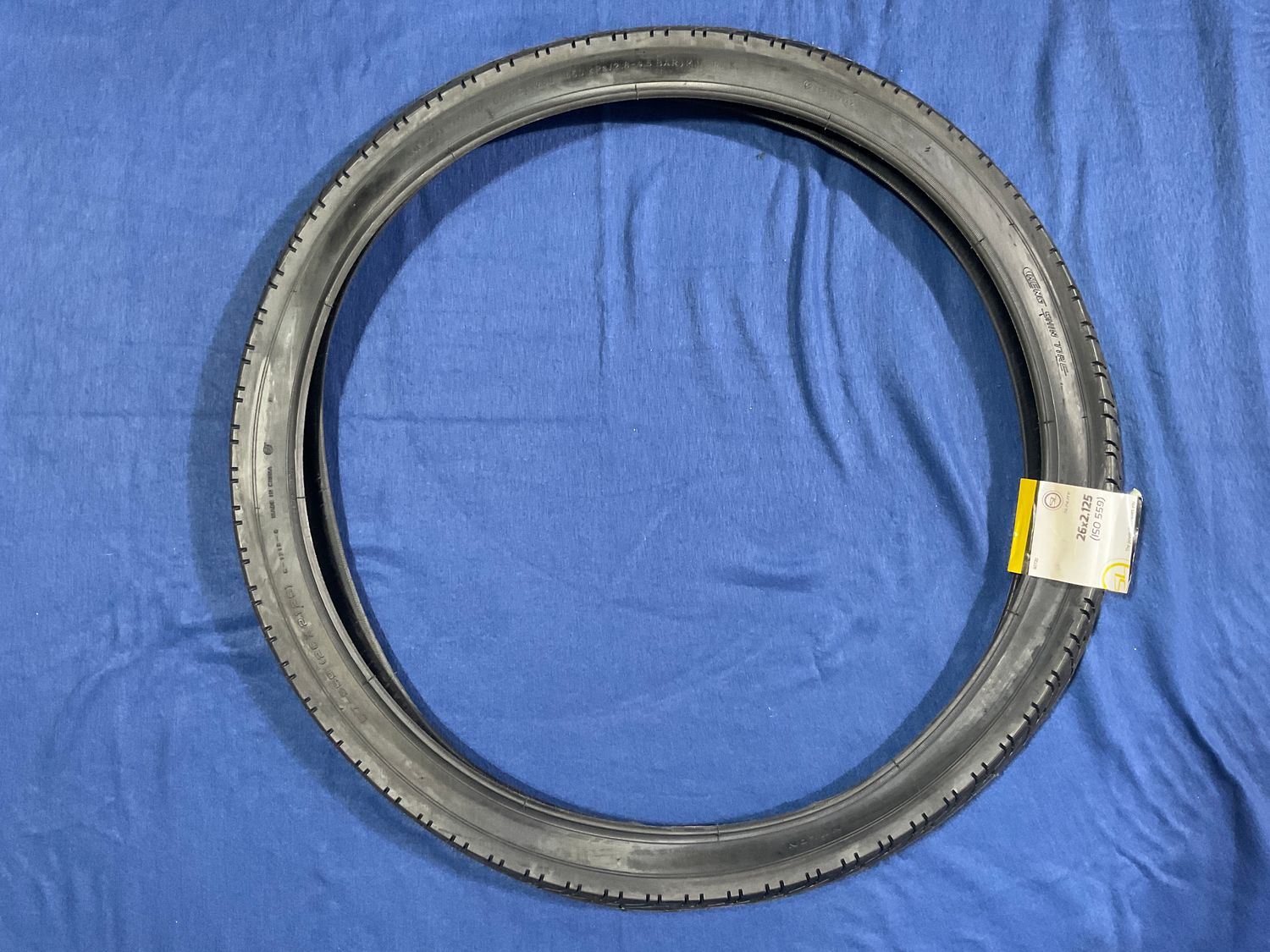 TIRE SUNLT 26x2.125 CST1218 BK/BLK CITY WIRE