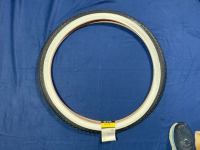 TIRE SUNLT 26x2.125 BK/WH STREET K130 WIRE