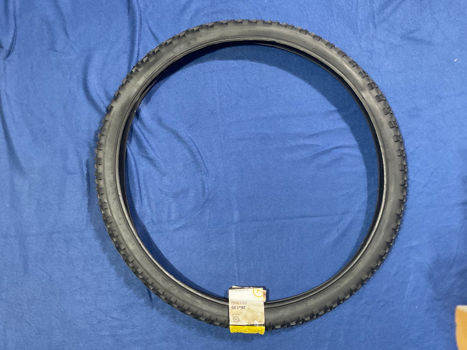 TIRE 26x1.95 BK/BK ALPHABITE K831/K850/C1027 WIRE SUNLT