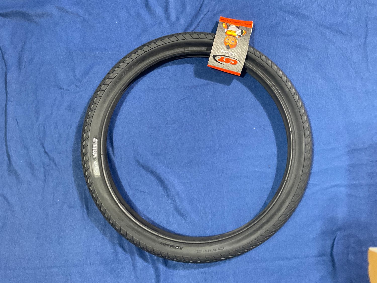 TIRE 20x1.95 - BK - VAULT  CST  WIRE