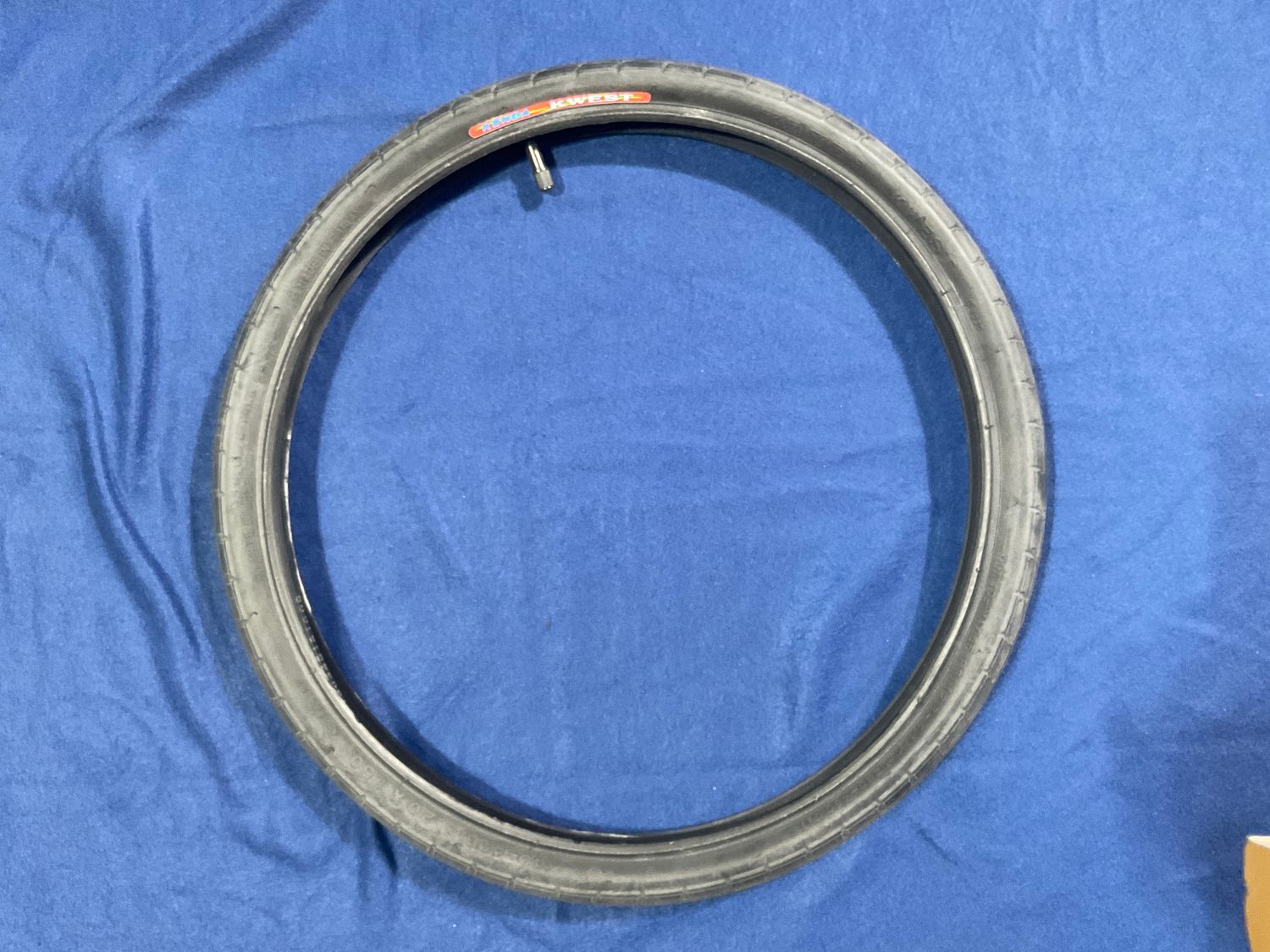 Tire - 20x1.5 - Kenda Kwest w/ tube