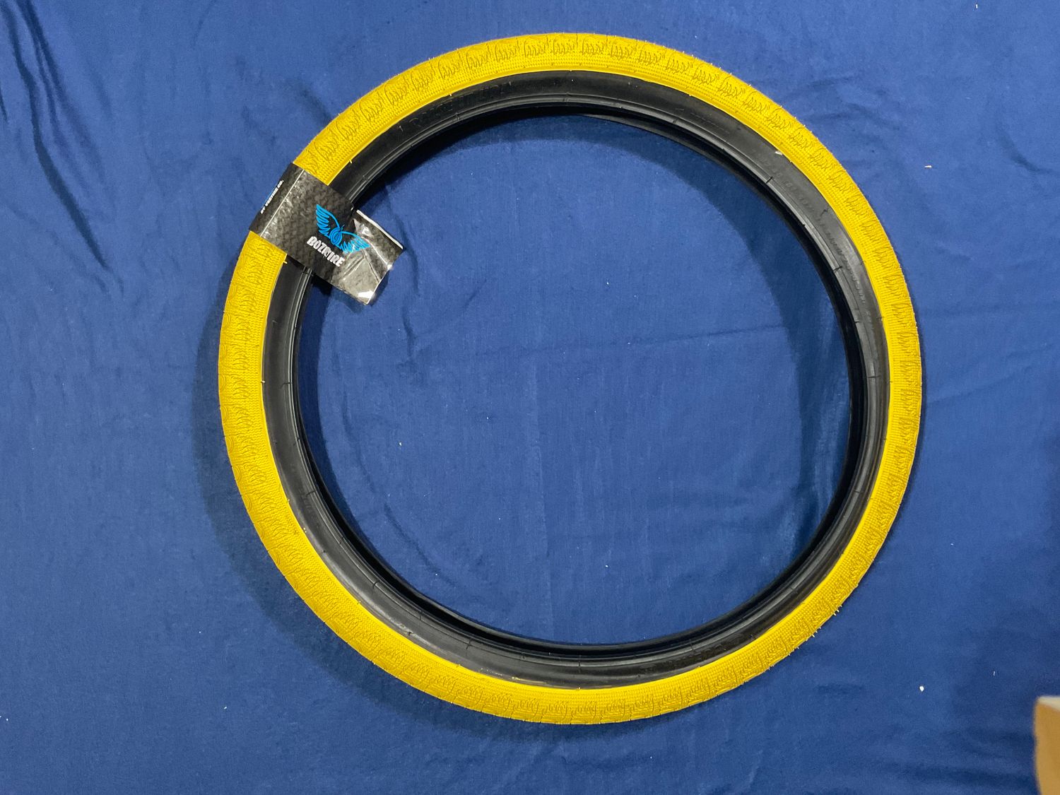 TIRE SE BIKES SE BOZACK 24x2.4 YEL/BK WIRE/27/MPC
