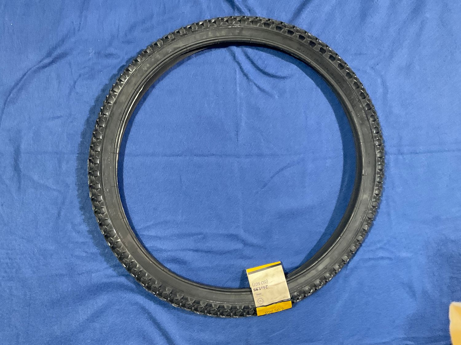 TIRE 24x1.95 BK/BK ALPHABITE K831 WIRE SUNLT
