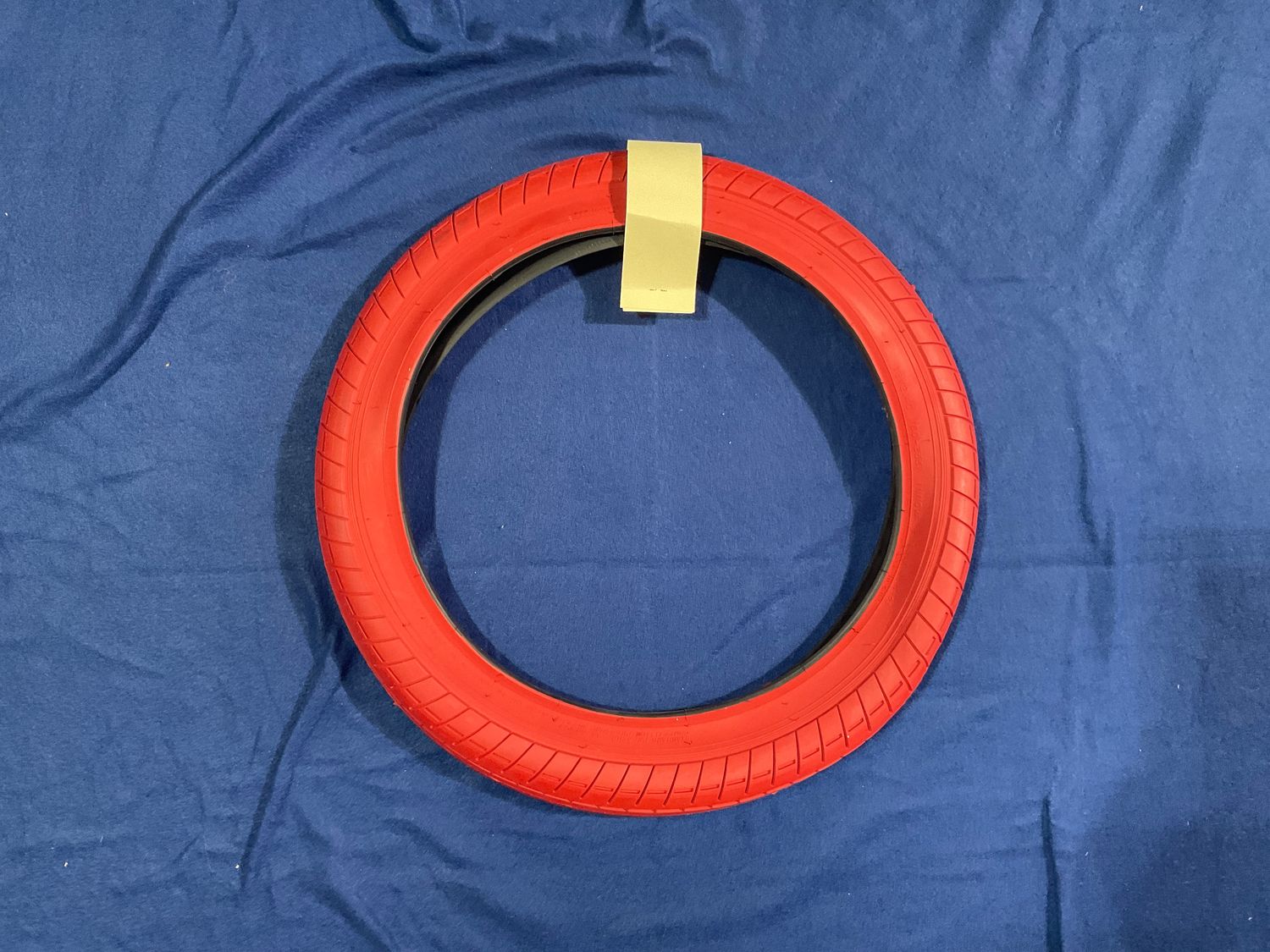 TIRE  18x2.4   Red