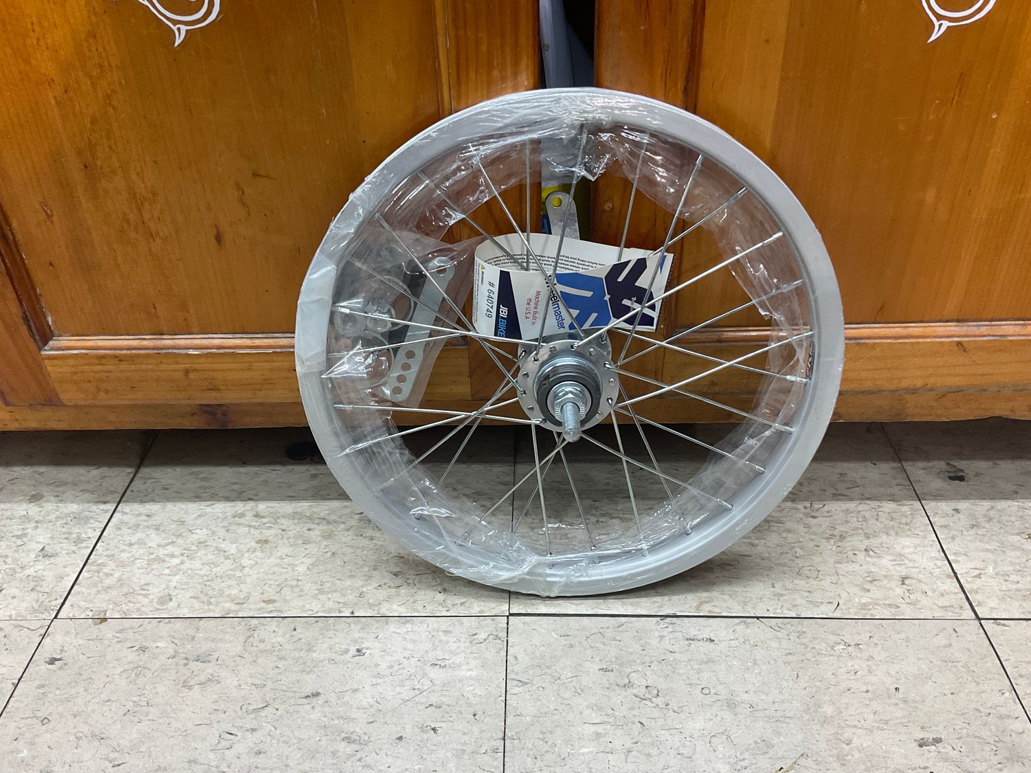 WHL RR 16x1.75 305x19 ALY SL 28 KT CB 11