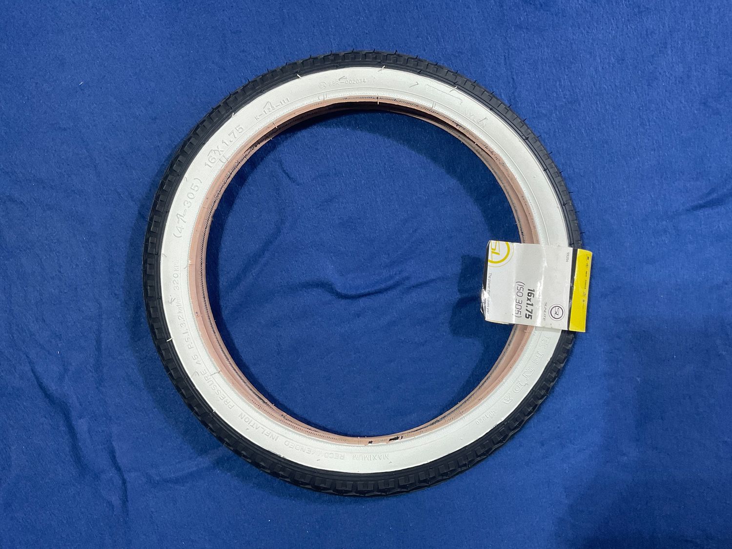 TIRE 16x1.75 BK/WH STREET K123 WIRE SUNLT