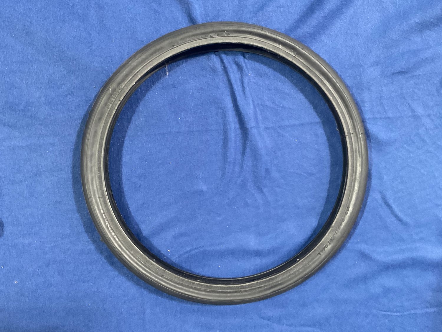 TIRE COMET 16X 1 3/8 BLK (346 ISO)