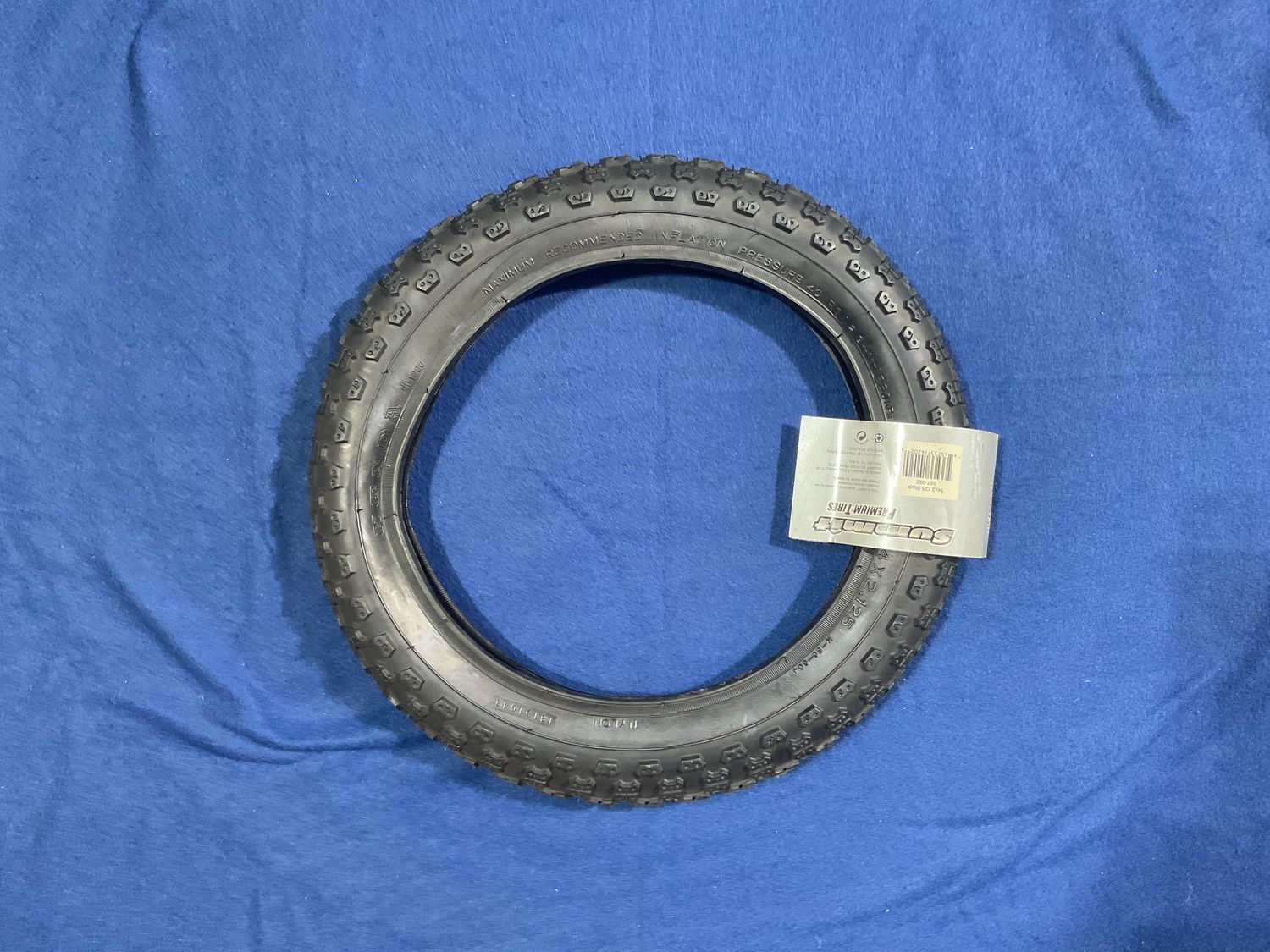 SUMMIT 14X2.125 COMP III BLACKTIRE*K50