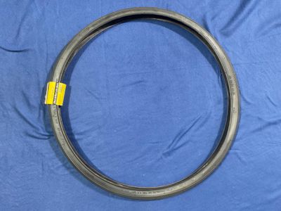 TIRE SUNLT 26x1-3/8 S5/6 BK RD K23 WIRE